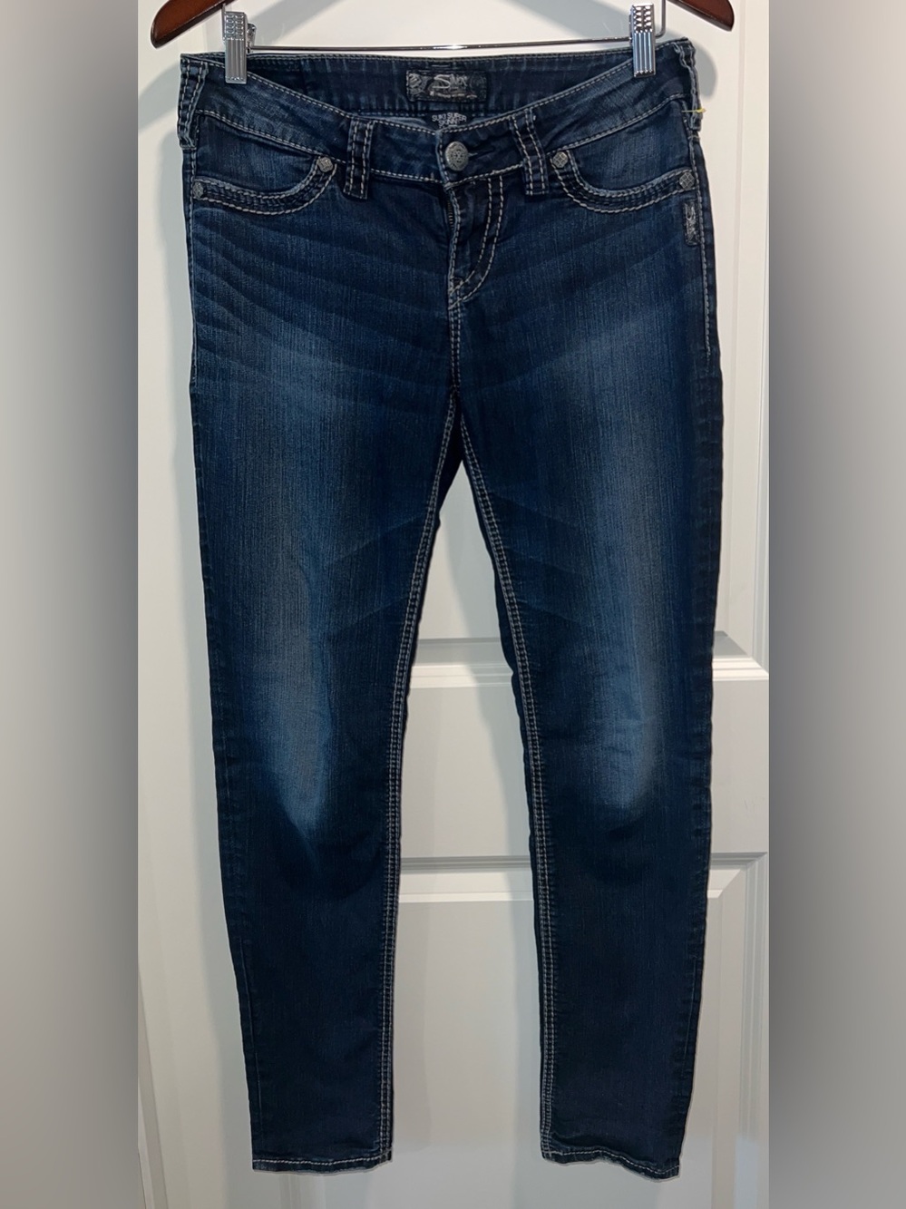 Silver Y2K Women’s Dark Wash Skinny Blue Jeans - Size 29